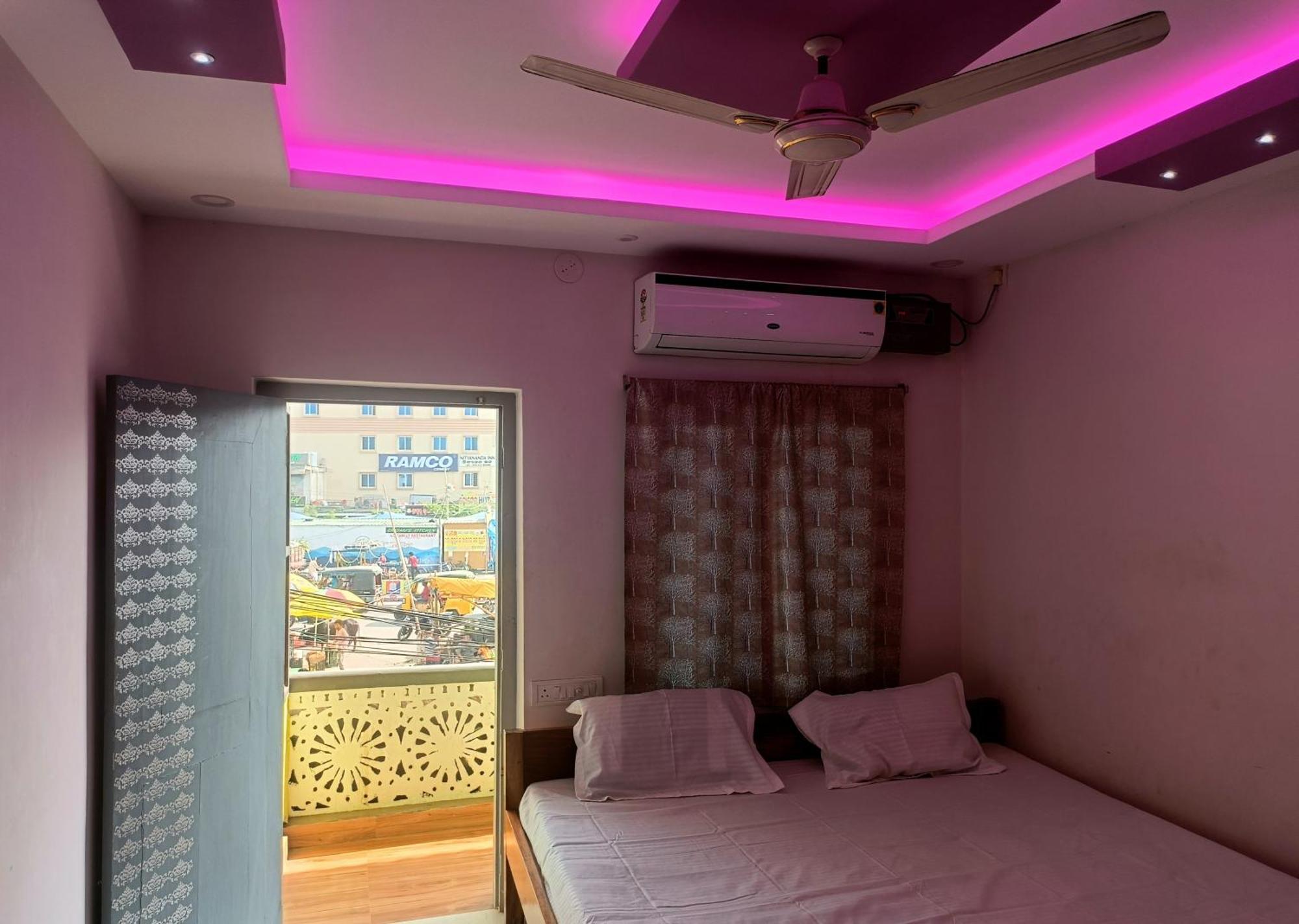 Hotel Grand View Puri Luaran gambar